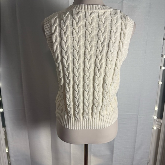 Faherty Cream Cable Knit Vest Small - Picture 3 of 7